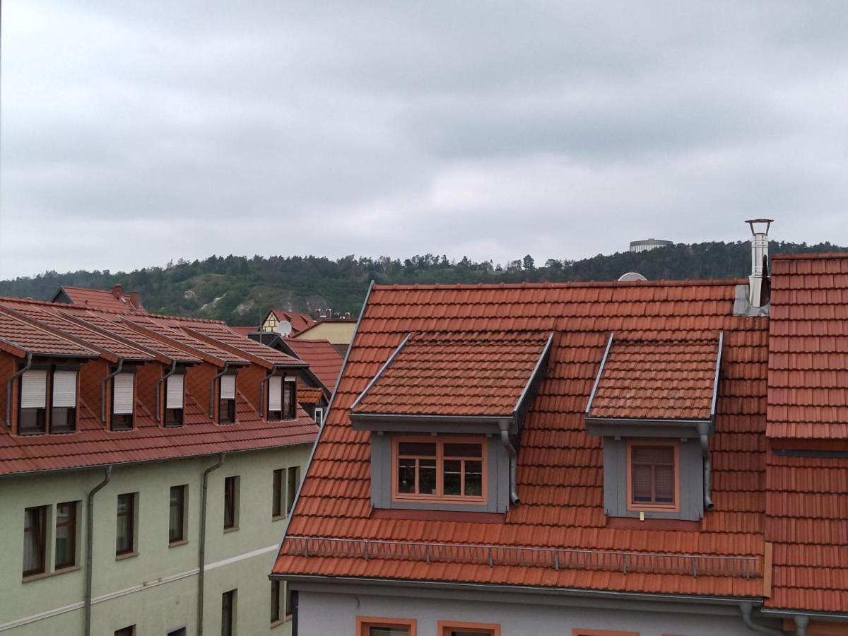 Schmal & Hoch - Willkommen Im Schmalsten Haus Von Bad Frankenhausen Exterior photo